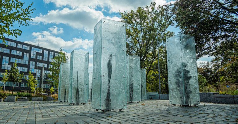 découvrez les avantages des pavés autobloquants : durabilité, esthétique et facilité d'installation pour vos allées, terrasses ou parkings. conseils et astuces pour un aménagement extérieur réussi.