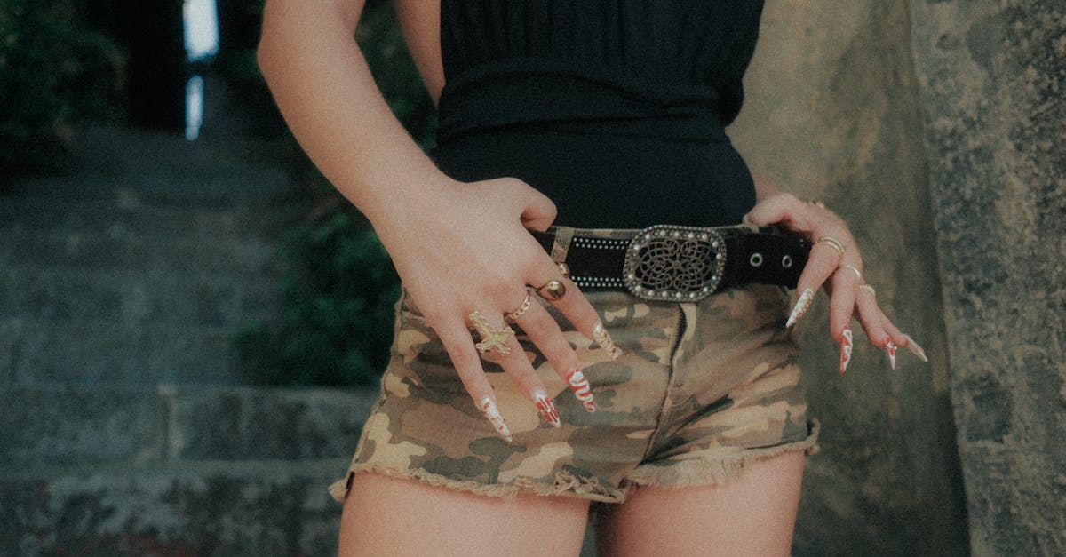 découvrez notre ponceuse à bande stationnaire, idéale pour un ponçage précis et efficace de vos matériaux bois ou métal. performance, robustesse et sécurité garanties.