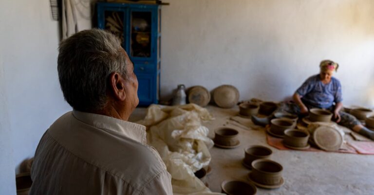 découvrez les matériaux ignifuges pour assurer la sécurité de vos bâtiments et équipements. informations sur les types, usages et avantages des matériaux résistants au feu.