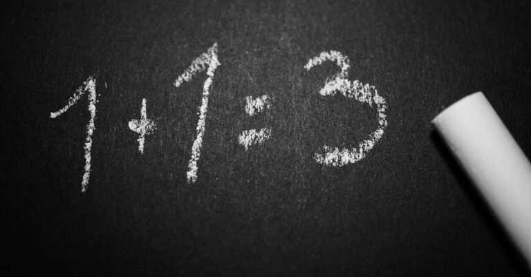 découvrez la signification du terme 'mistake', ses différentes utilisations en anglais, ainsi que des exemples concrets pour mieux l'employer dans vos conversations et écrits.