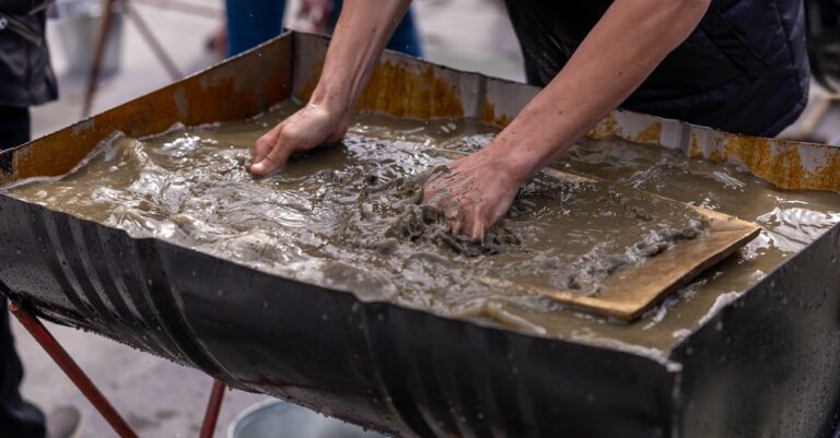 découvrez nos techniques et conseils pour le malaxage du béton afin d'obtenir un mélange homogène et de qualité pour tous vos travaux de construction.