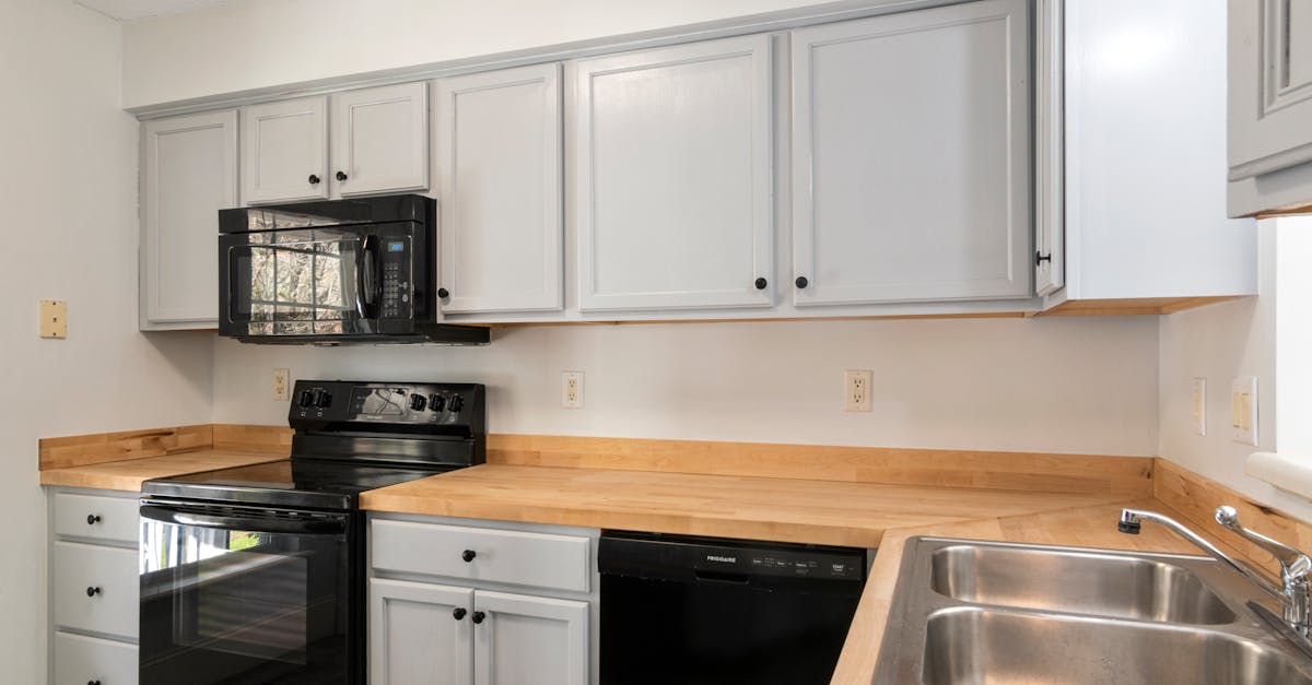 découvrez comment créer une niche en placoplâtre (drywall) pour optimiser l'espace mural et apporter une touche esthétique à votre intérieur.