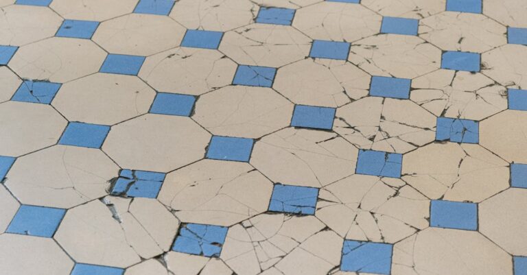 hydroway flooring : solutions innovantes et durables pour vos revêtements de sol, alliant qualité et résistance à l'humidité.