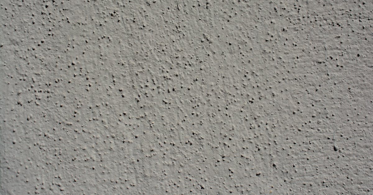 découvrez tout sur le plâtre : matériaux, utilisations, techniques d'application et conseils pour vos travaux de rénovation et décoration.